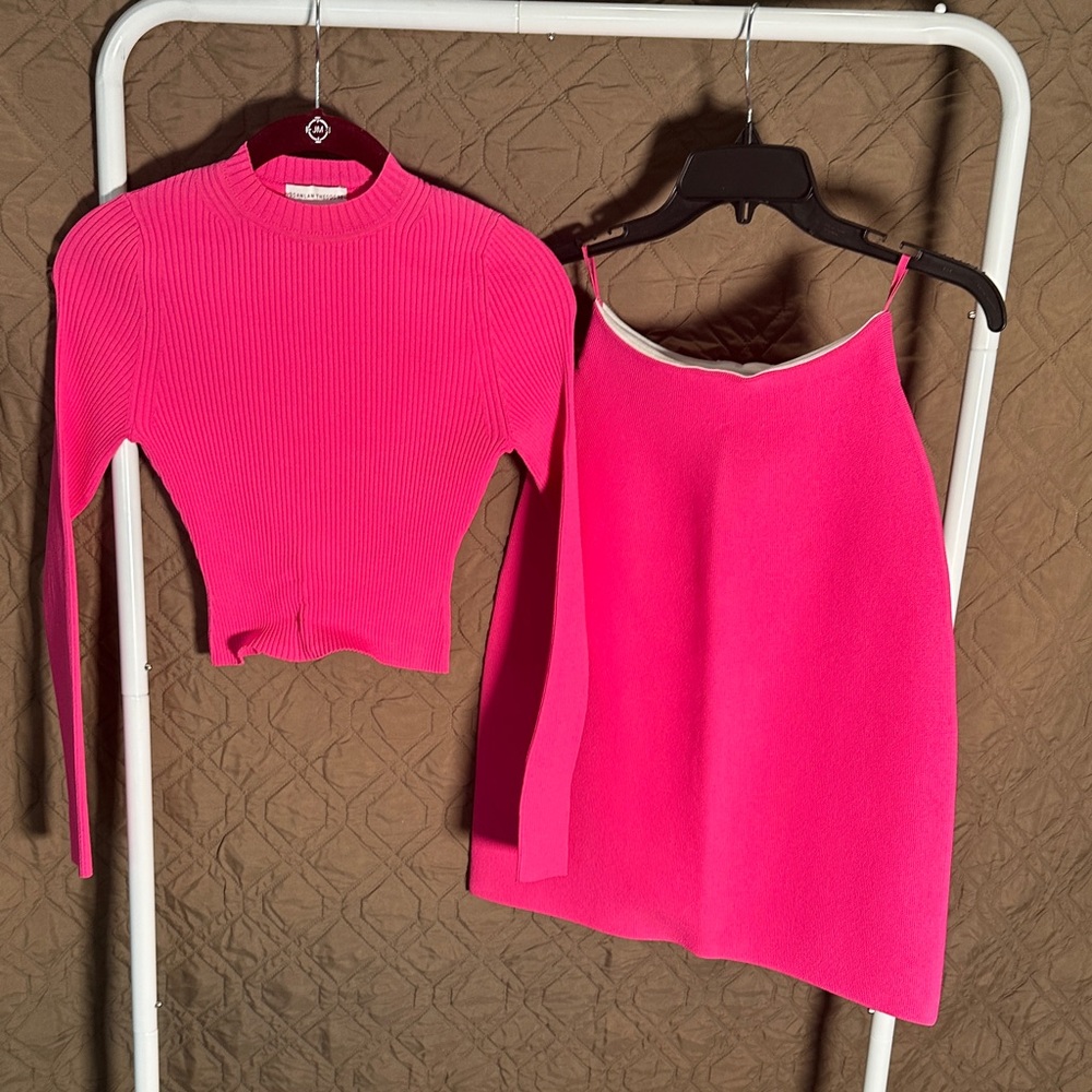 Scanlan Theodore Vibrant Hot Pink Ribbed Knit Set